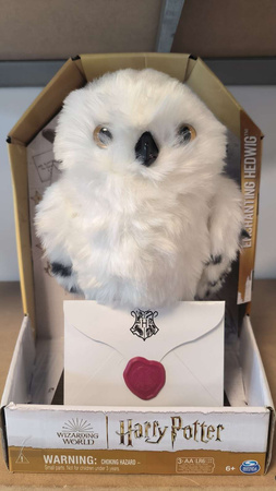 OUTLET Harry Potter Hedwiga Interaktywna biała sowa z listem + akcesoria Dźwięk Ruchoma 5+ WADLIWA