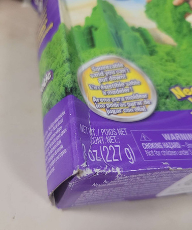 OUTLET Piasek kinetyczny Kinetic Sand zielony 227 g USZKODZONE OPAKOWANIE