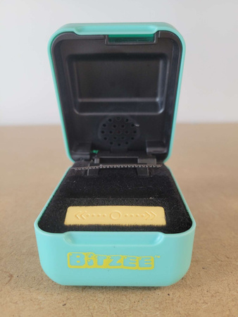 OUTLET Bitzee interaktywne zwierzątko cyfrowe Wirtualny Zwierzak hologram Spin Master PO ZWROCIE