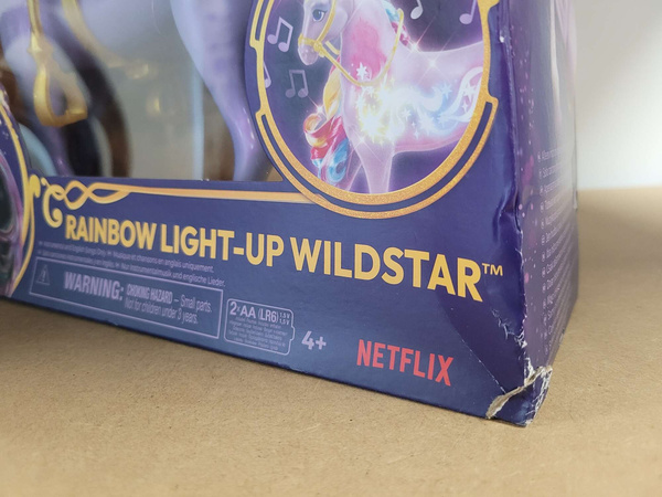 OUTLET Akademia Jednorożców Zestaw Tęczowy świecący Jednorożec figurka Wildstar Światło Dźwięk Unicorn Academy 