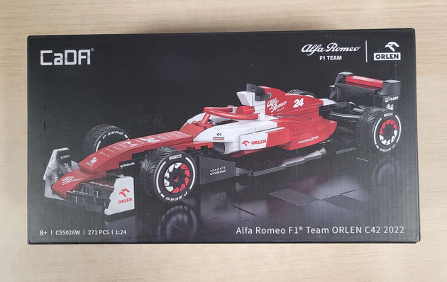 OUTLET Klocki konstrukcyjne CaDA samochód wyścigowy czerwona wyścigówka Alfa Romeo F1 Team ORLEN C42 Formuła 1 pojazd auto 271 elementów USZKODZONE OPAKOWANIE