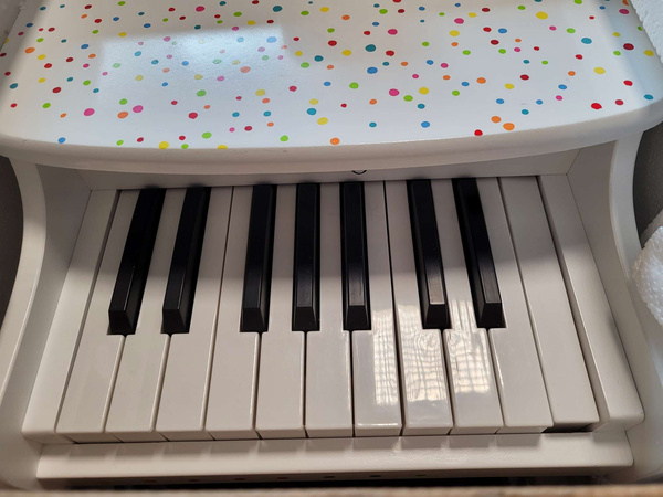 OUTLET Small Foot Drewniane Pianinko dla dzieci WADLIWE