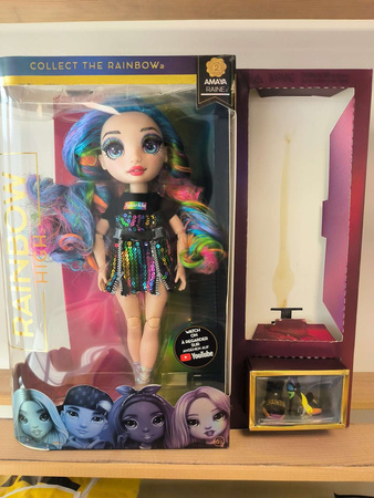 OUTLET Lalka Rainbow High Amaya Raine USZKODZONE OPAKOWANIE