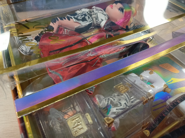 OUTLET Rainbow High lalka kolekcjonerska Jett Dawson USZKODZONE OPAKOWANIE