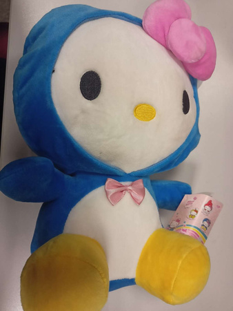 Hello Kitty maskotka pluszak Pingwinek 30 cm UBRUDZONA