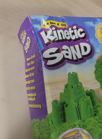 OUTLET Piasek kinetyczny Kinetic Sand zielony 227 g USZKODZONE OPAKOWANIE