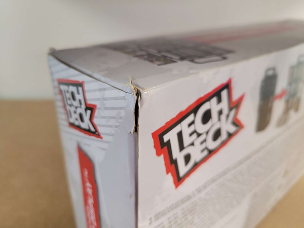 OUTLET Tech Deck fingerboard ekspozytor rampa deskorolka walizka USZKODZONE OPAKOWANIE