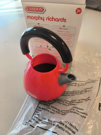 OUTLET BCasdon Zabawkowy Czajnik Morphy Richards NIEKOMPLETNY