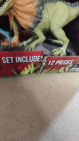 OUTLET Duże Dinozaury Figurki Tyranosaurus Spinosaurus Zestaw 10 Sztuk + Akcesoria USZKODZONE OPAKOWANIE