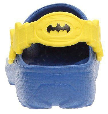 Crocs Classic Caped Crusader Sea Blue Niebieskie klapki dla dzieci z Batmanem